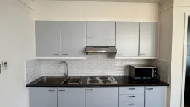 2 Bedroom Condo for rent in LAKE AVENUE Sukhumvit 16, Khlong Toei, Bangkok near BTS Asoke