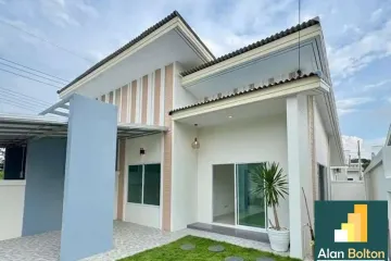 2 Bedroom Townhouse for sale in Nong Prue, Chonburi