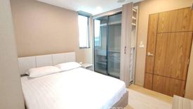 2 Bedroom Condo for rent in Wat Phraya Krai, Bangkok
