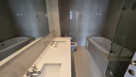 3 Bedroom Condo for rent in Athenee Tower, Lumpini, Bangkok near BTS Ploen Chit