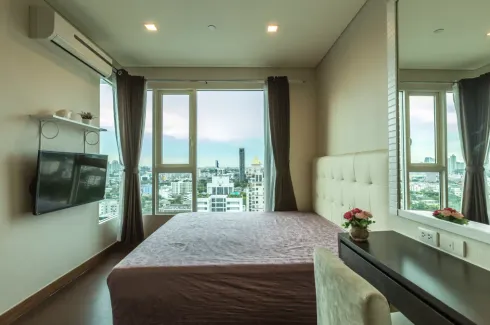 1 Bedroom Condo for sale in Khlong Tan Nuea, Bangkok