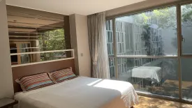 1 Bedroom Condo for sale in Via Botani, Khlong Tan Nuea, Bangkok near BTS Phrom Phong