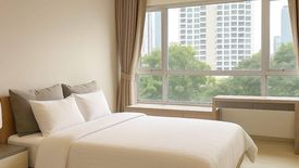 2 Bedroom Condo for rent in Life Ratchadapisek, Huai Khwang, Bangkok near MRT Huai Khwang