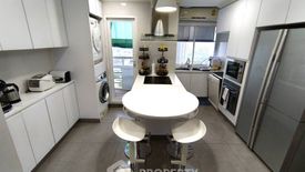 3 Bedroom Condo for sale in Flora Ville, Suan Luang, Bangkok near Airport Rail Link Hua Mak