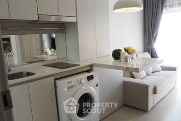 2 Bedroom Condo for rent in The Lofts Silom,  near BTS Surasak