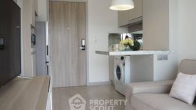 2 Bedroom Condo for rent in The Lofts Silom,  near BTS Surasak