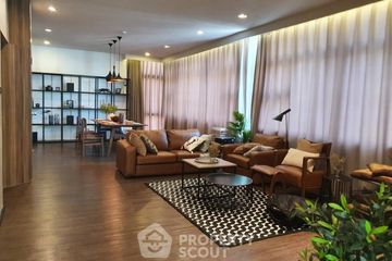 3 Bedroom Condo for rent in The Room BTS Wongwian Yai,  near BTS Wongwian Yai