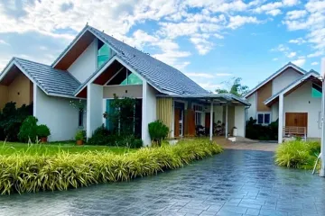 5 Bedroom House for sale in Ko Pho, Nakhon Nayok