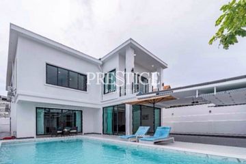 6 Bedroom House for sale in 