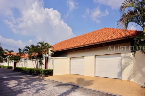 6 Bedroom House for rent in View Talay Villas, 