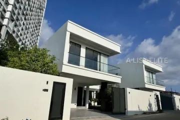 4 Bedroom House for sale in 