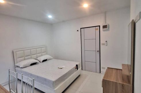 7 Bedroom Townhouse for rent in Thung Sukhla, Chonburi