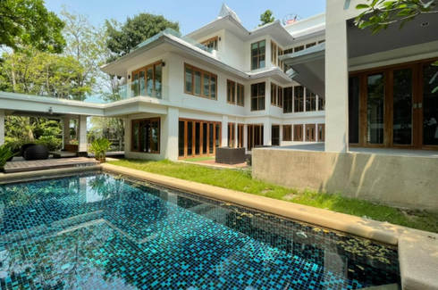 5 Bedroom House for sale in Na Kluea, Chonburi