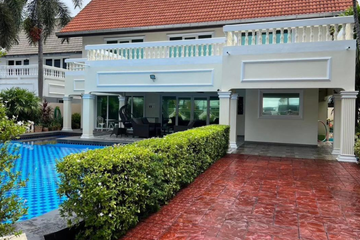 3 Bedroom House for sale in Na Kluea, Chonburi