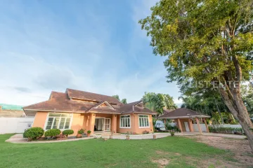 3 Bedroom House for rent in Nong Pla Lai, Chonburi