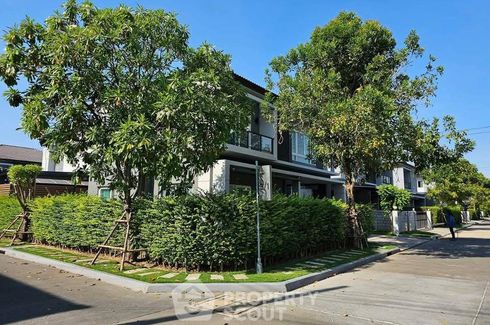 4 Bedroom House for sale in Centro Bangna-Wongwaen, Dokmai, Bangkok