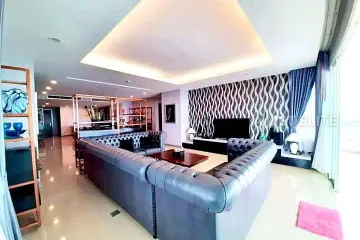 3 Bedroom Condo for sale in Na Jomtien, Chonburi