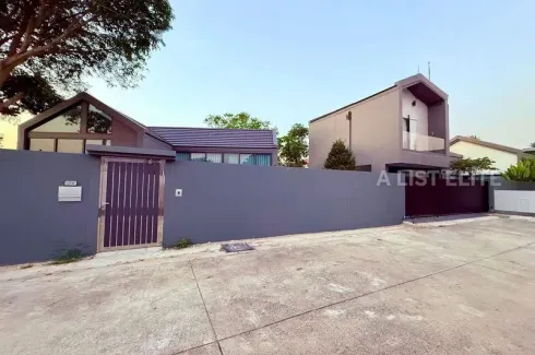 4 Bedroom House for sale in 