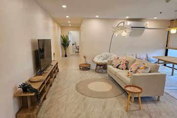 3 Bedroom Condo for rent in Prestige Towers,  near MRT Sukhumvit