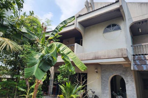 3 Bedroom House for sale in Military Welfare Village, Tha Raeng, Bangkok near MRT Vatcharaphon
