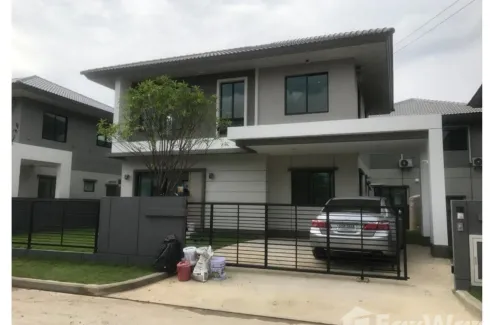 4 Bedroom House for sale in Khlong Song Ton Nun, Bangkok