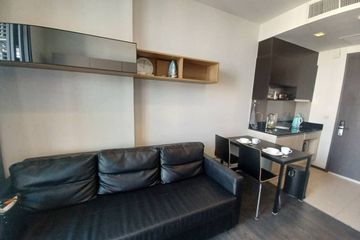 1 Bedroom Condo for rent in Edge Sukhumvit 23, Khlong Toei Nuea, Bangkok near BTS Asoke