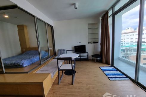 1 Bedroom Condo for rent in Siamese Surawong, Si Phraya, Bangkok near MRT Sam Yan