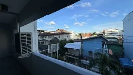 18 Bedroom Apartment for sale in PGM Building Huai Khwang, Huai Khwang, Bangkok