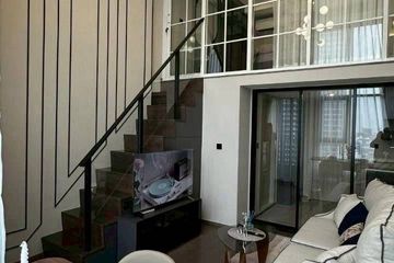 1 Bedroom Condo for rent in Maha Phruettharam, Bangkok near MRT Hua Lamphong
