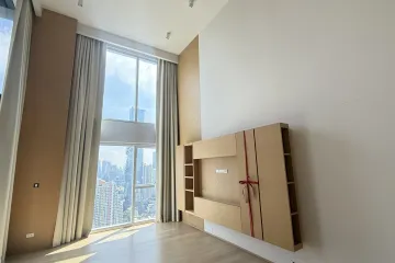 2 Bedroom Condo for rent in The Lofts Silom, Silom, Bangkok near BTS Surasak
