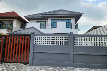 3 Bedroom Villa for rent in Bang Lamung, Chonburi