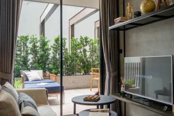 2 Bedroom Condo for sale in FYNN Aree, Phaya Thai, Bangkok near BTS Ari