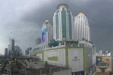 2 Bedroom Condo for sale in MANHATTAN CHIDLOM, Lumpini, Bangkok near MRT Ratchaprarop