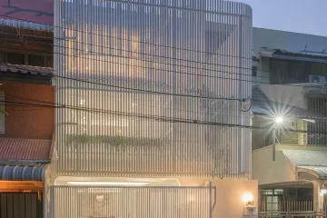 4 Bedroom House for sale in Khlong Tan Nuea, Bangkok