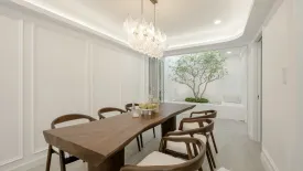 4 Bedroom House for sale in Khlong Tan Nuea, Bangkok