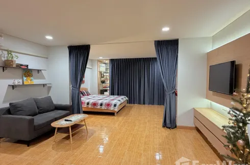 1 Bedroom Condo for rent in Bangna Complex, Bang Na, Bangkok near MRT Si Iam