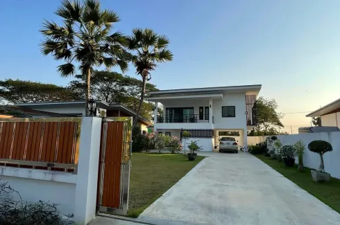 4 Bedroom House for sale in Khun Kaeo, Nakhon Pathom