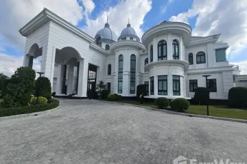 7 Bedroom House for sale in Lat Sawai, Pathum Thani