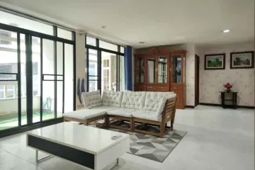 3 Bedroom Condo for rent in Baan Chan, Khlong Tan Nuea, Bangkok