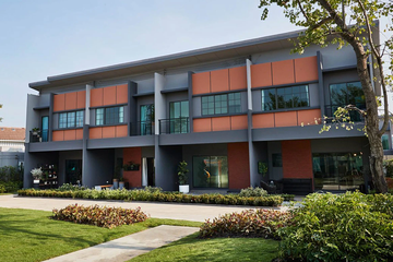 3 Bedroom Townhouse for sale in Bang Khu Wat, Pathum Thani