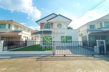 4 Bedroom House for sale in Pruklada Wongwaen-Rattanathibet, Bang Mae Nang, Nonthaburi