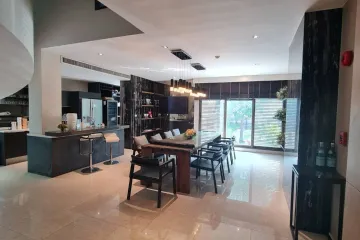 2 Bedroom Condo for sale in Chong Nonsi, Bangkok near MRT Khlong Toei