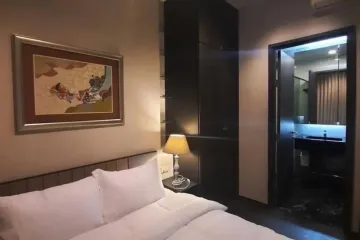 1 Bedroom Condo for rent in Edge Sukhumvit 23, Khlong Toei Nuea, Bangkok near BTS Asoke