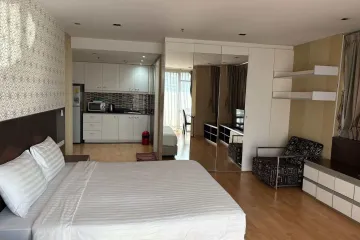 Condo for rent in Nantiruj Tower, Khlong Toei, Bangkok near BTS Asoke