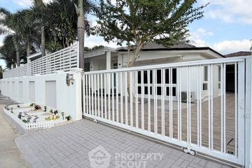 3 Bedroom House for rent in Nong Pla Lai, Chonburi