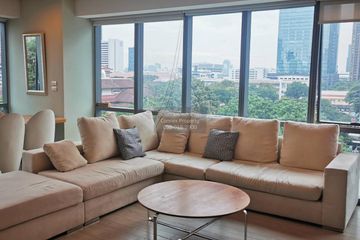 2 Bedroom Condo for rent in The Room Sukhumvit 21, Khlong Toei Nuea, Bangkok near MRT Sukhumvit