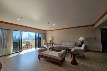 3 Bedroom Condo for rent in Khlong Tan Nuea, Bangkok