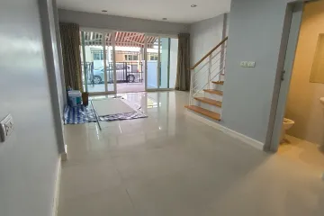 3 Bedroom Townhouse for rent in Baan Klang Muang Suksawat-Rama 3, Thung Khru, Bangkok