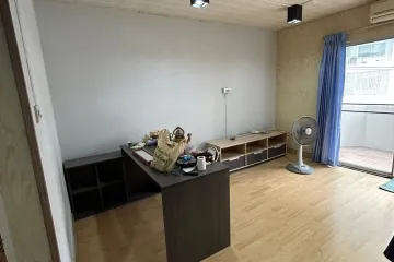 Condo for sale in Lanna Condominium, Pa Tan, Chiang Mai