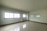 Warehouse / Factory for sale in Lam Luk Ka, Pathum Thani